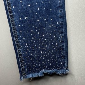 #164 Cartise Skinny Washed Out Jeans with Studded Raw Hem